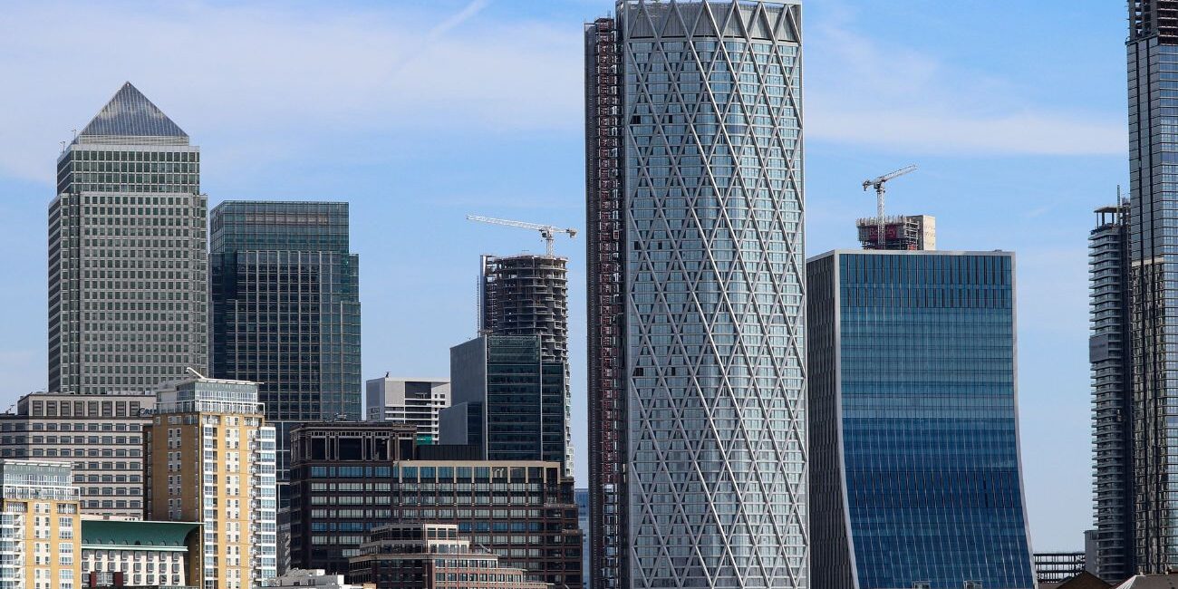 Screed (3) The Role of Floor Screeding in Soundproofing High-Rise Flats