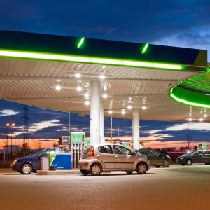 Screeding in Service Stations