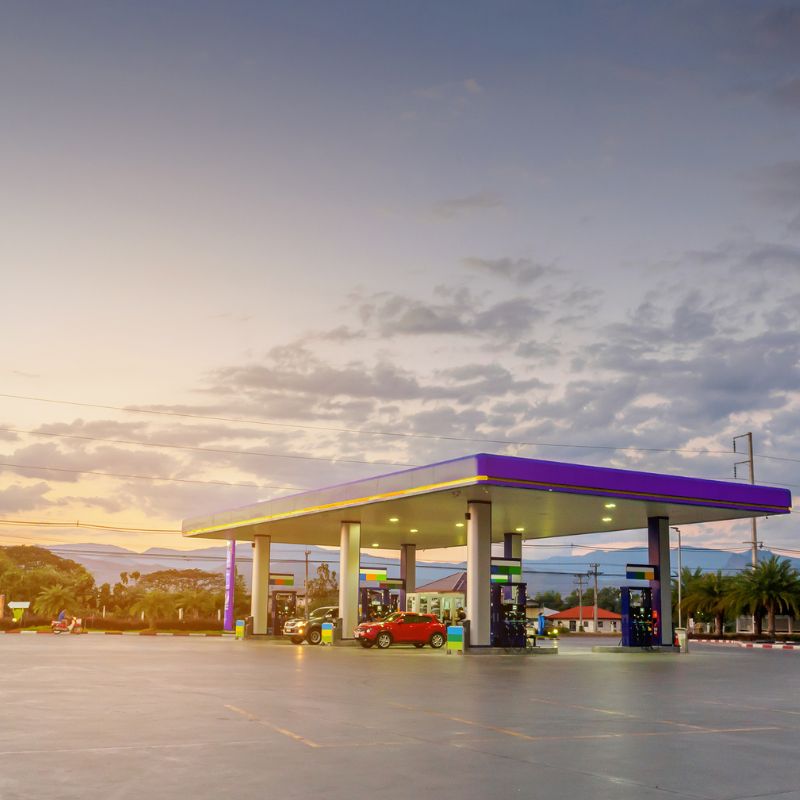 Screeding in Service Stations