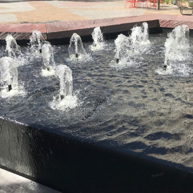 Screed for Underwater or Submerged Structures